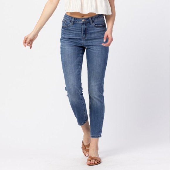 NWT - Full Size Cropped Jeans - Picture 3 of 8